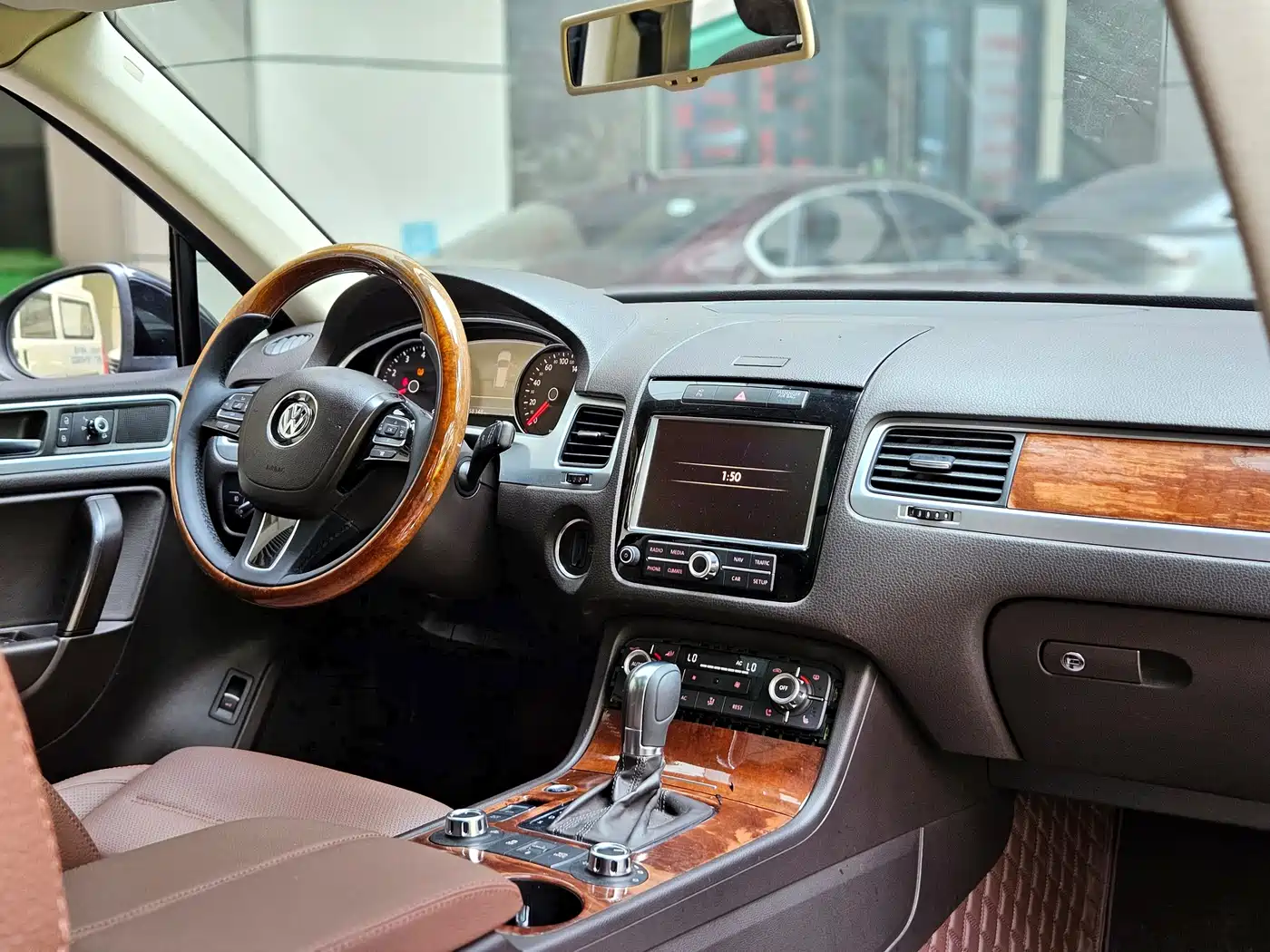Volkswagen Touareg 2011 3.0TSI Comfort фото 6