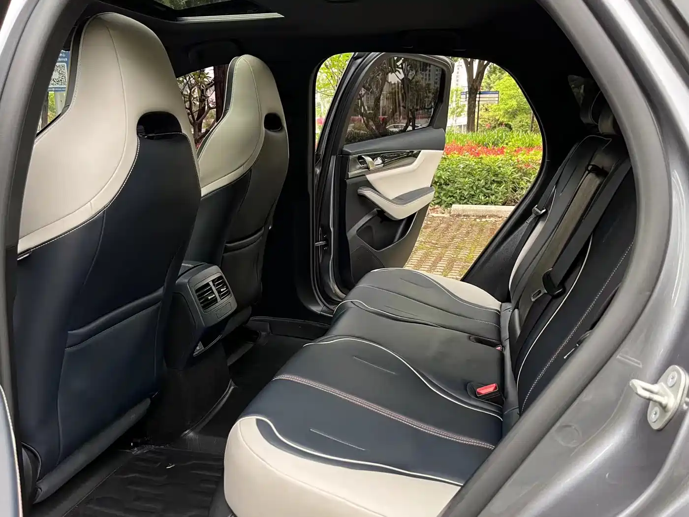 BYD Qin PLUS 2021 DM-i 55KM Flagship фото 9