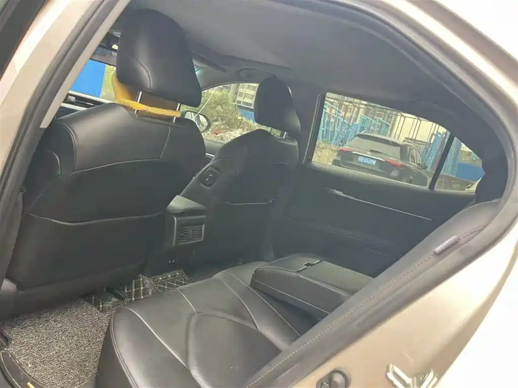 Toyota Camry 2019 2.0G Luxury (China V) фото 10