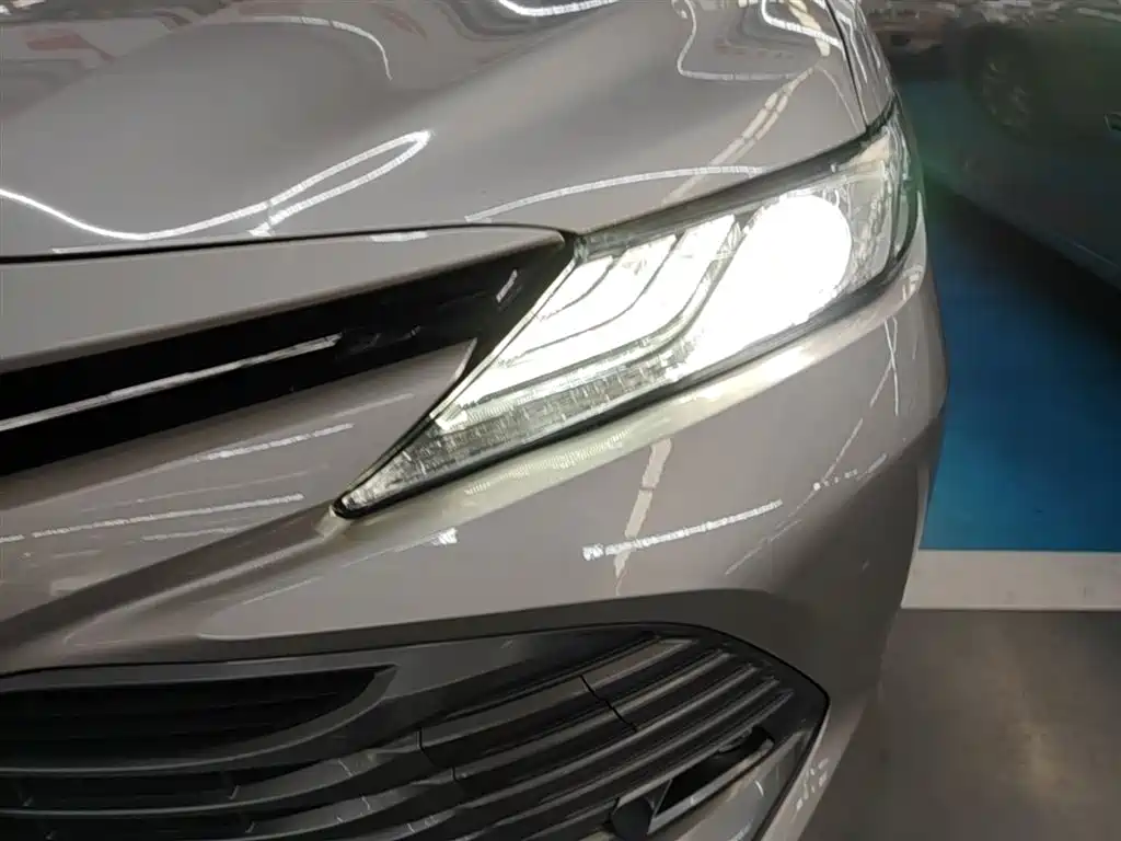 Toyota Camry 2018 2.0G Luxury Edition фото 24