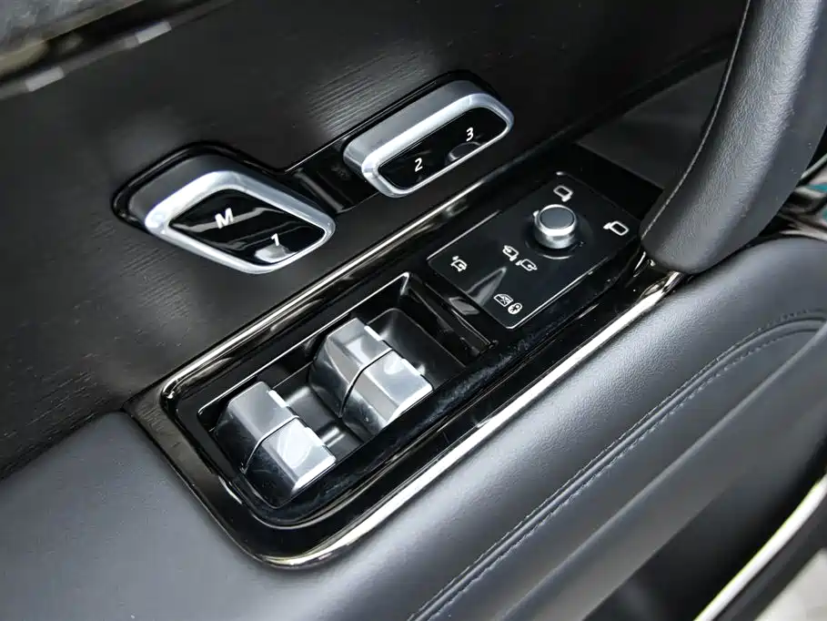 Land Rover Range Rover Sport 2023 400PS Dynamic SE фото 21
