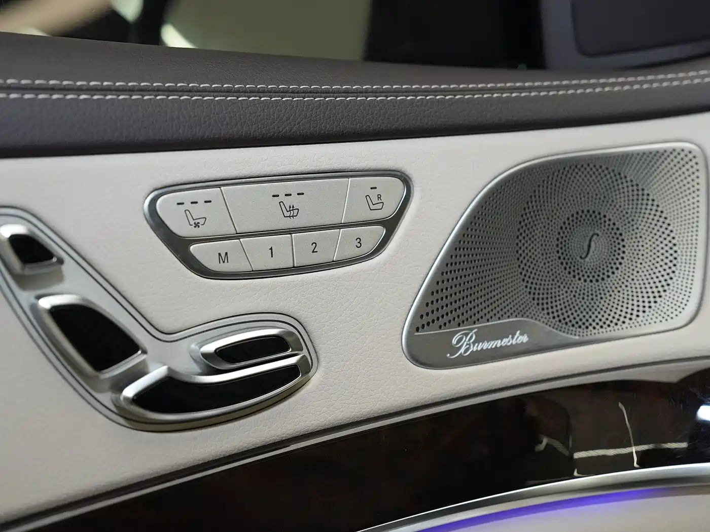 Mercedes-Benz Maybach S-Class 2017 S 500 4MATIC фото 11