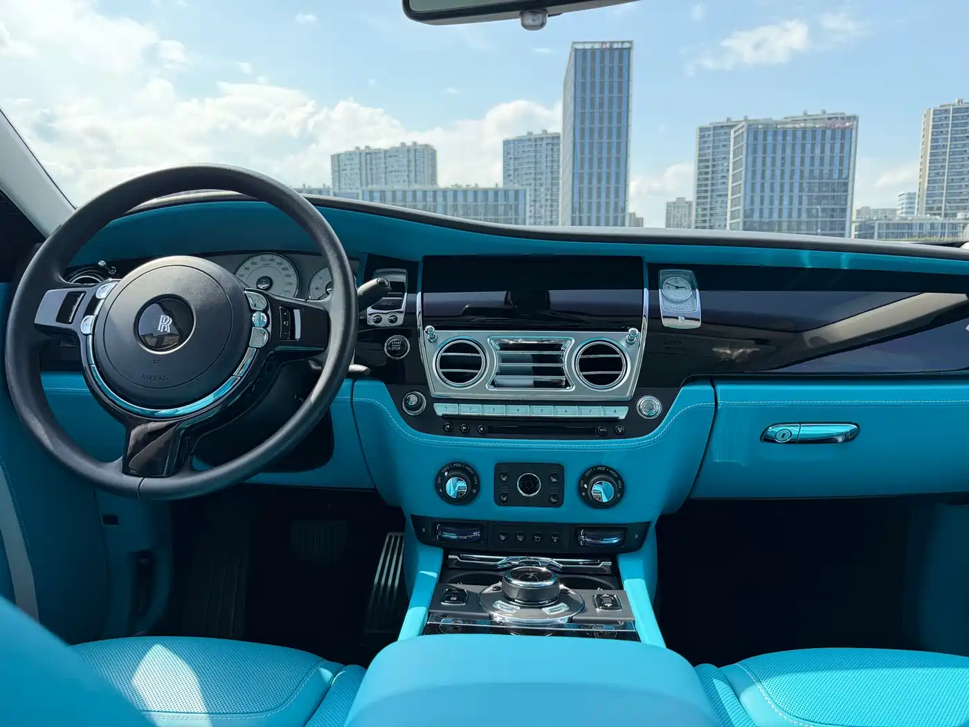 Rolls-Royce Ghost 2018 6.6T Standard Wheelbase фото 14