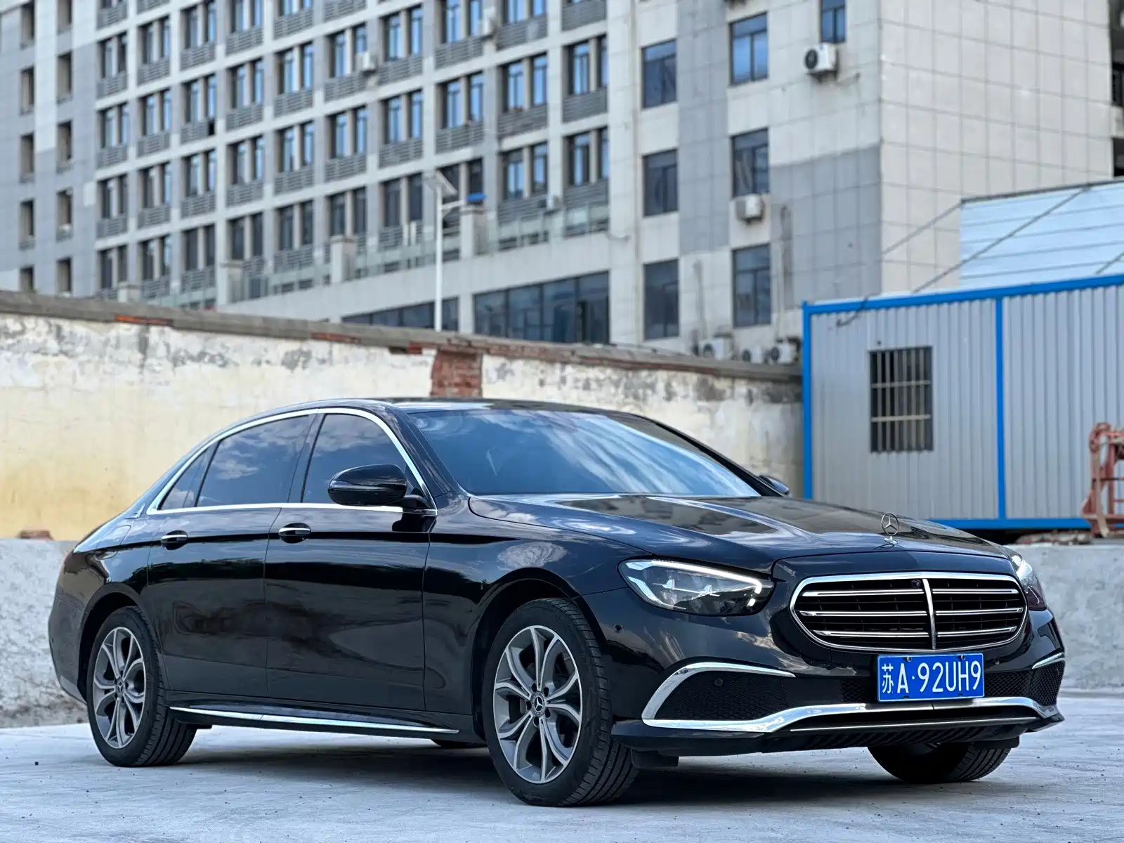 Фото 3 - Mercedes-Benz E-Class