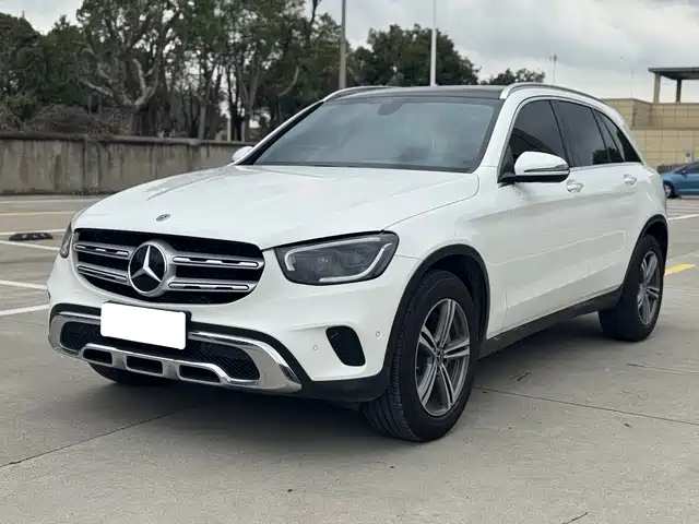 MERCEDES-BENZ GLC