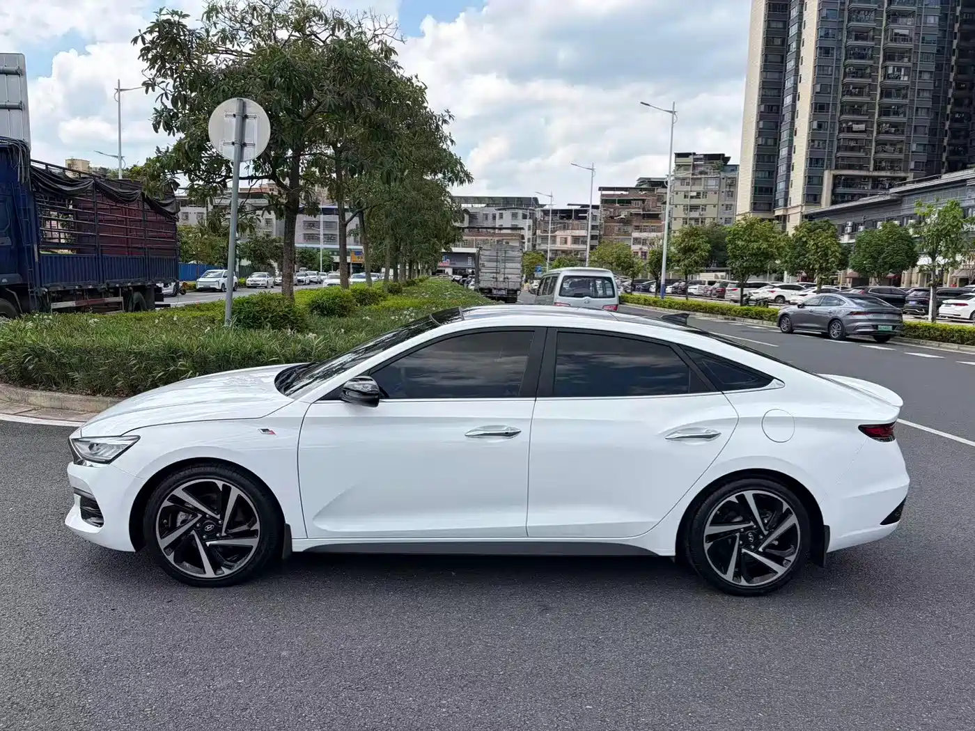 Hyundai Fista 2019 280TGDi Smart Edition China VI фото 3