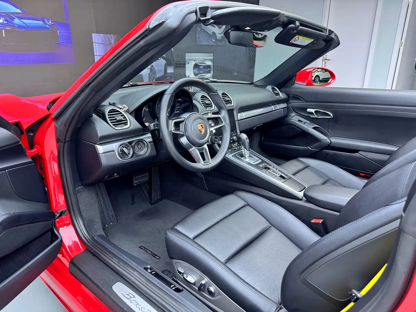 Porsche 718 2022 Boxster 2.0T фото 4