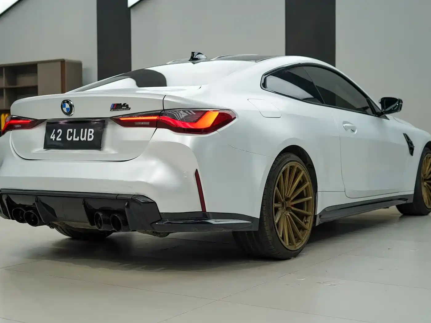BMW M4