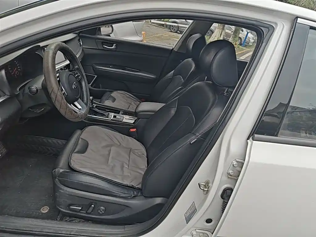 Kia K5 2019 Pro 2.0L Automatic Luxury Edition China V фото 15