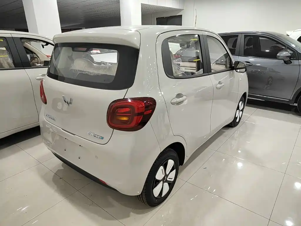 Wuling Motors Hongguang MINIEV 2026 2025 4-Door Advanced