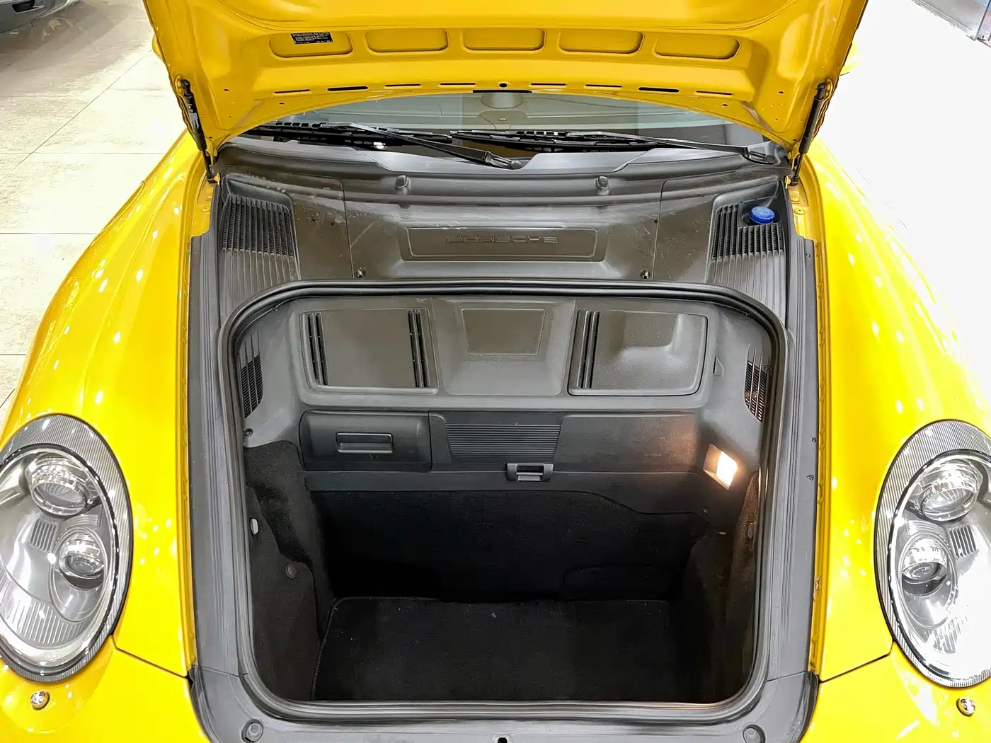 Porsche 911 2010 Carrera 4S 3.8L фото 21