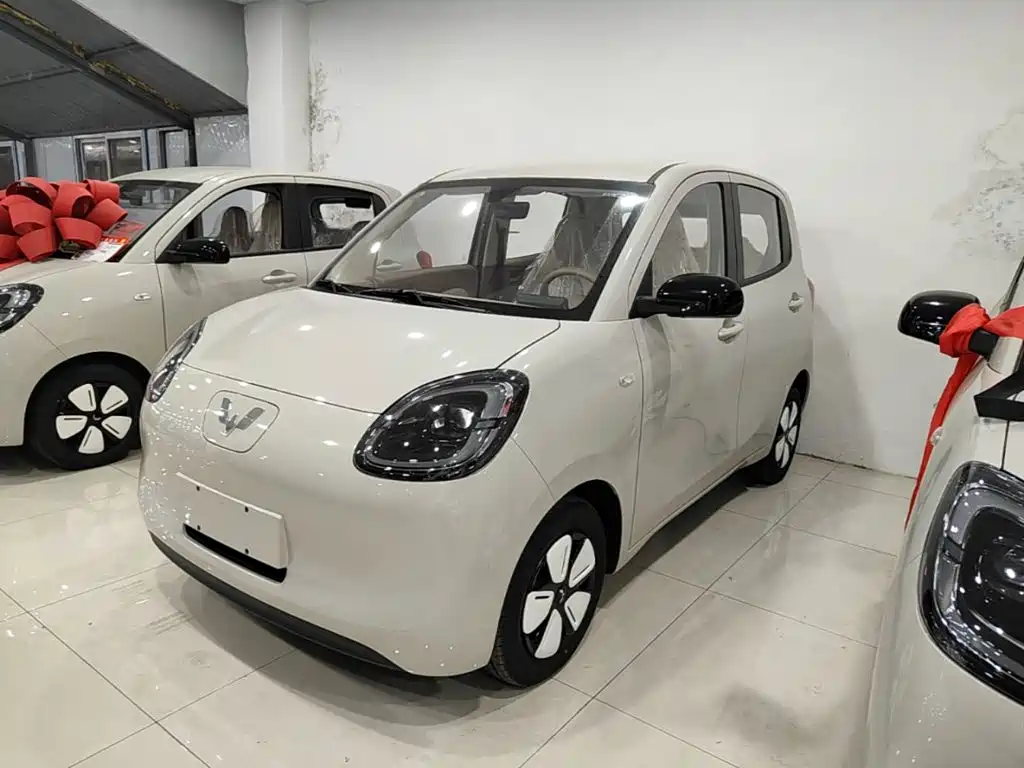 Wuling Motors Hongguang MINIEV 2026 2025 4-Door Advanced