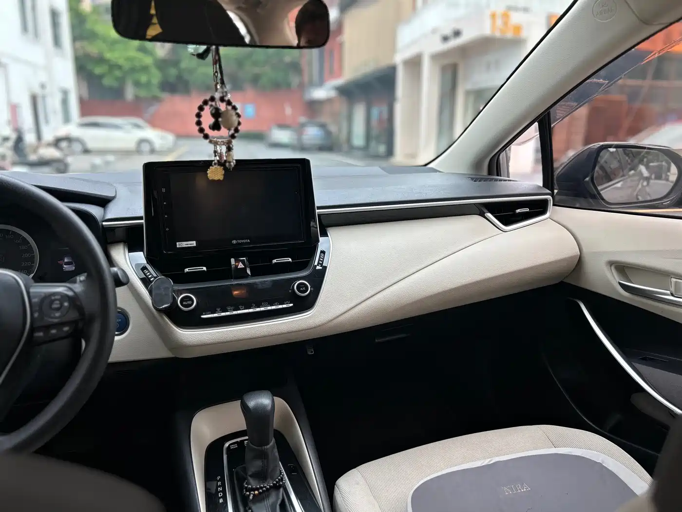 Toyota Corolla 2019 Hybrid 1.8L E-CVT GL-i Elite Edition фото 19