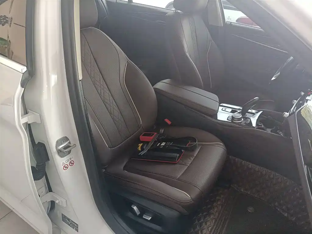 BMW 5 Series 2022 Facelift 525Li Luxury Package фото 4