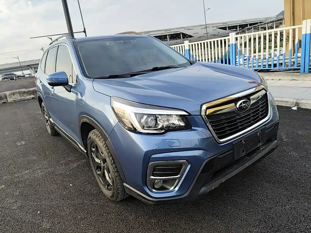 Фото 4 - Subaru Forester