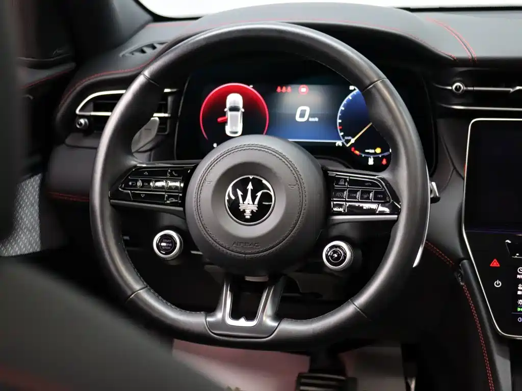 Maserati Grecale 2024 2023 3.0T Trofeo