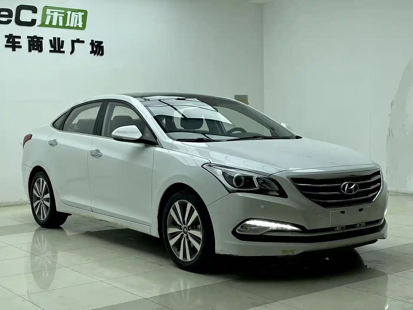 HYUNDAI NAME PICTURE