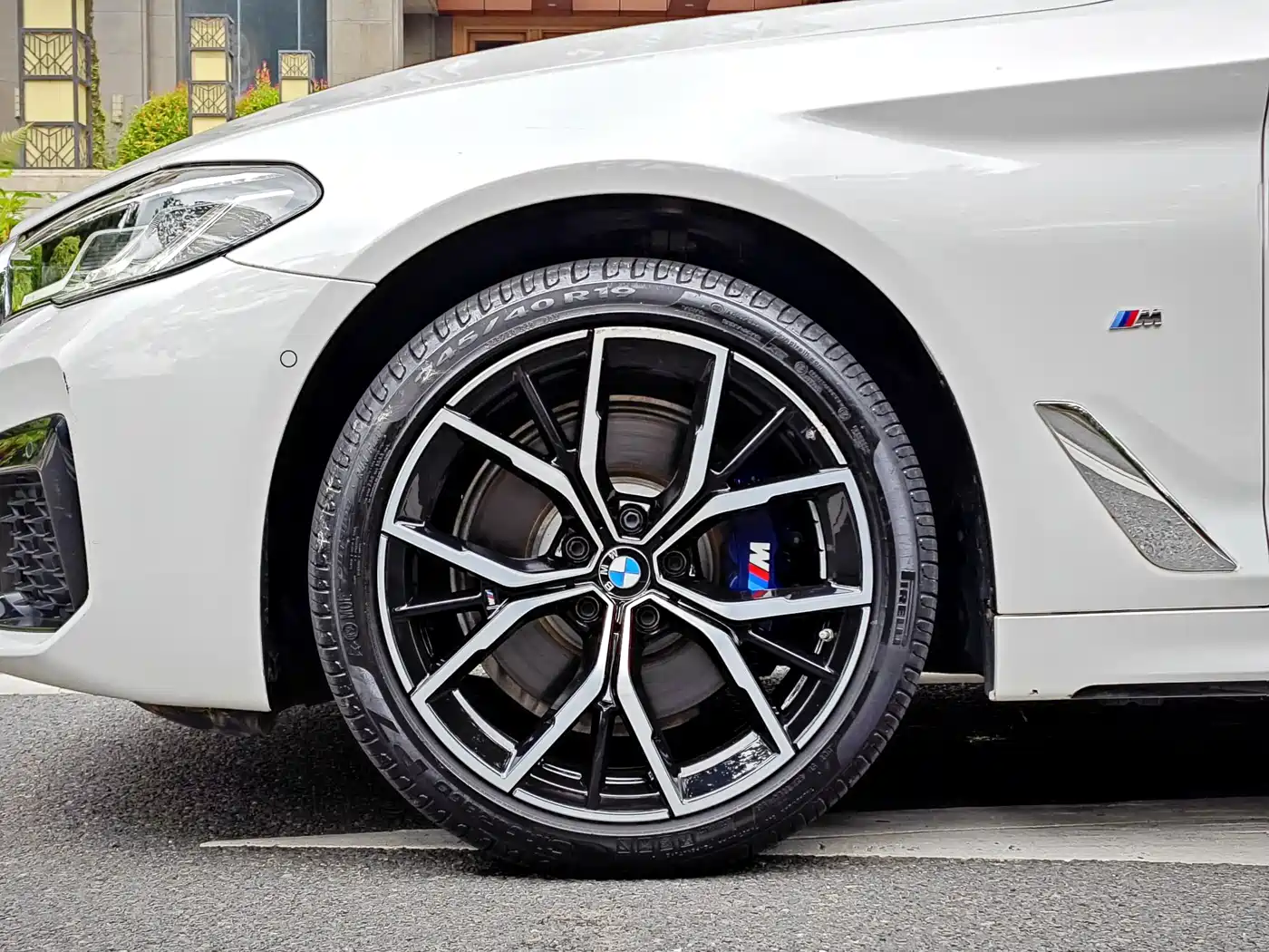 BMW 5 Series 2023 530Li Premium M Sport Package фото 4
