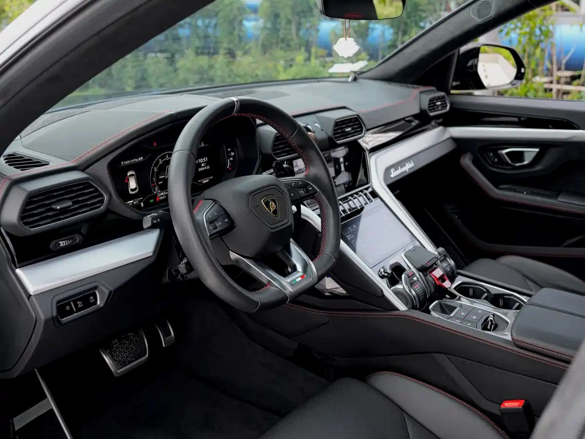 Lamborghini Urus 2024 2023 4.0T V8 S