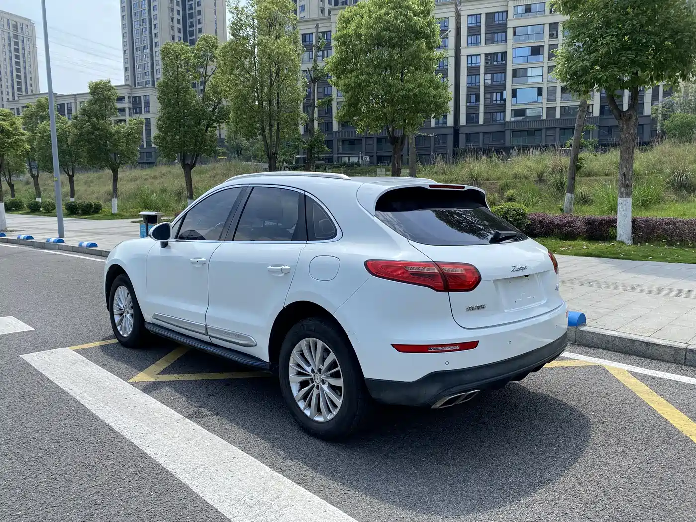 Zotye SR9 2017 2017 2.0T Manual Ultimate Light Edition