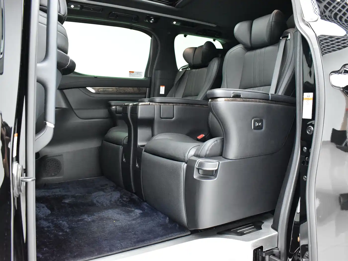 Toyota Vellfire 2022 2021 Crown Hybrid 2.5L HV Supreme Edition