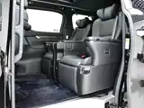 Фото 19 - Toyota Vellfire