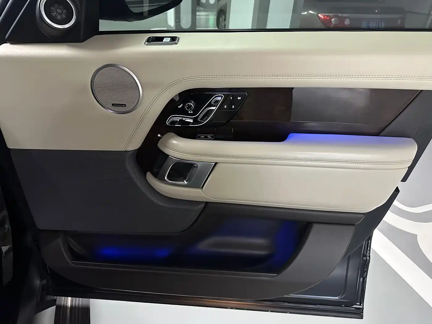 Фото 22 - Land Rover Range Rover