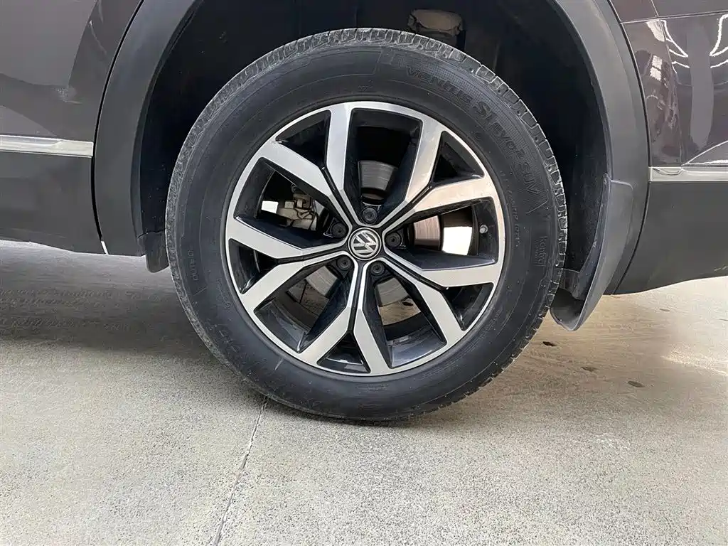Volkswagen Teramont 2020 380TSI 4WD Luxury Edition China VI фото 36