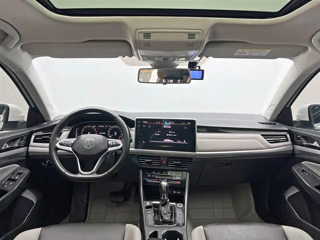 Volkswagen Bora 2023 300TSI DSG Premium Edition фото 20