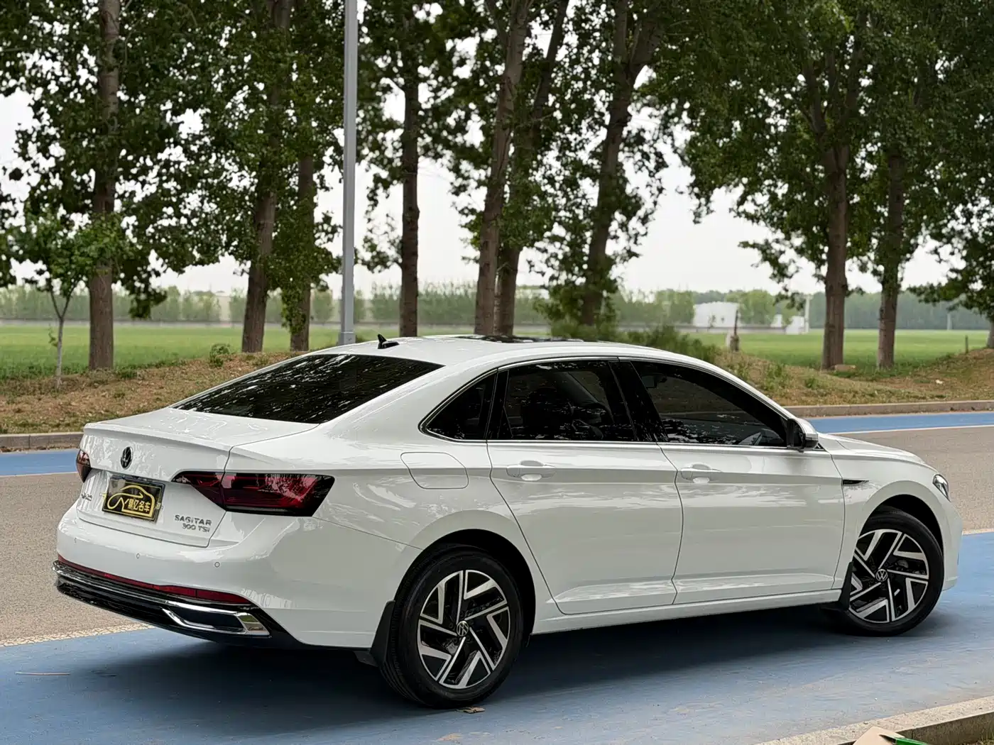Volkswagen Sagitar 2023 300TSI DSG Surpassing Edition фото 5