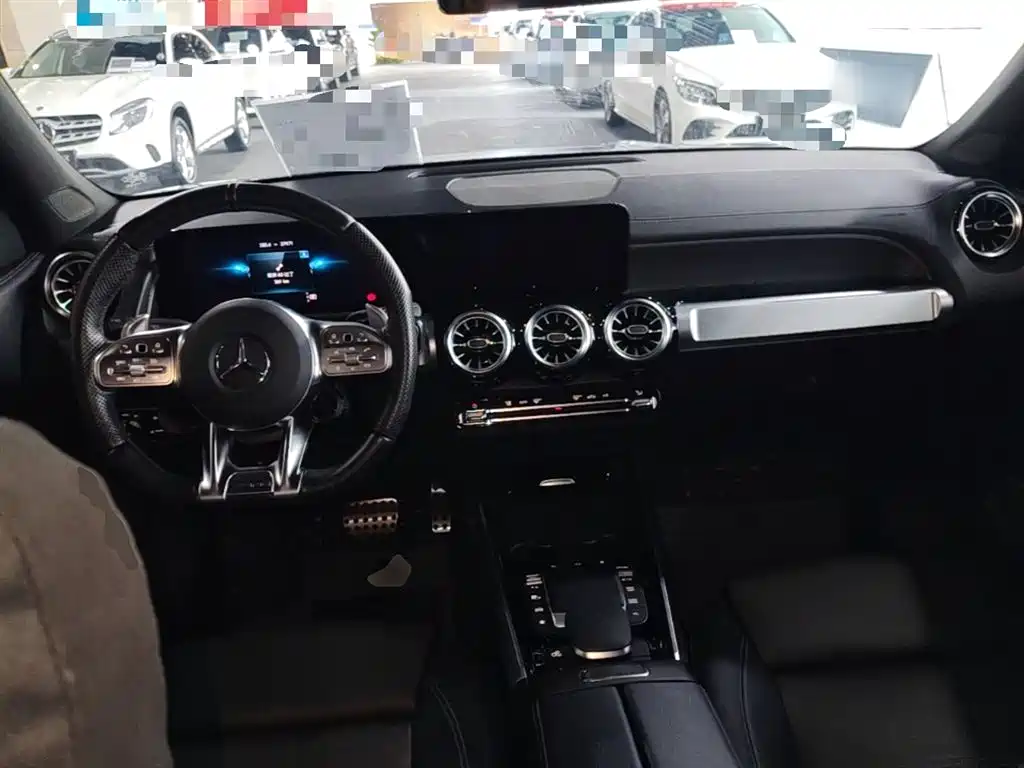 Mercedes-Benz GLB AMG 2022 AMG GLB 35 4MATIC фото 10