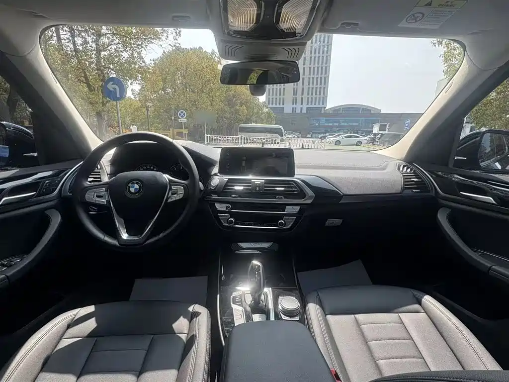 BMW X3 2018 xDrive25i Luxury Package China VI фото 17
