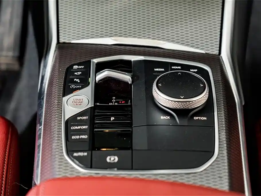 BMW 3 Series 2024 325i M Sport Shadowline Package фото 16