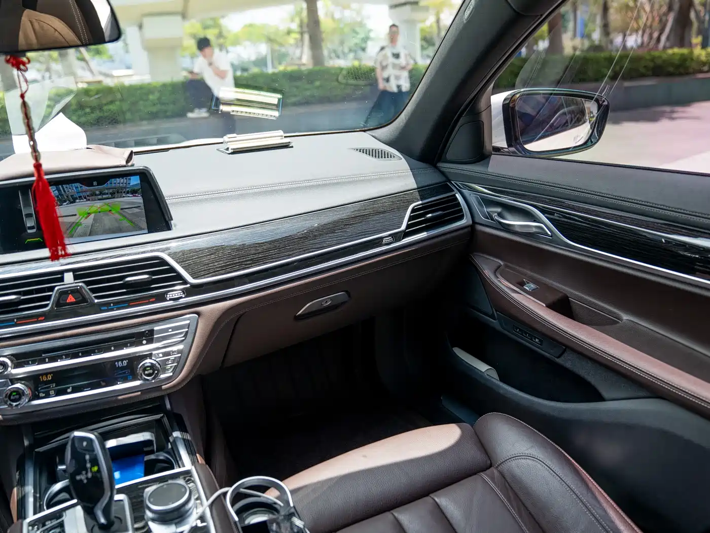 BMW 7 Series 2018 730Li Leading Type M Sport Package фото 20