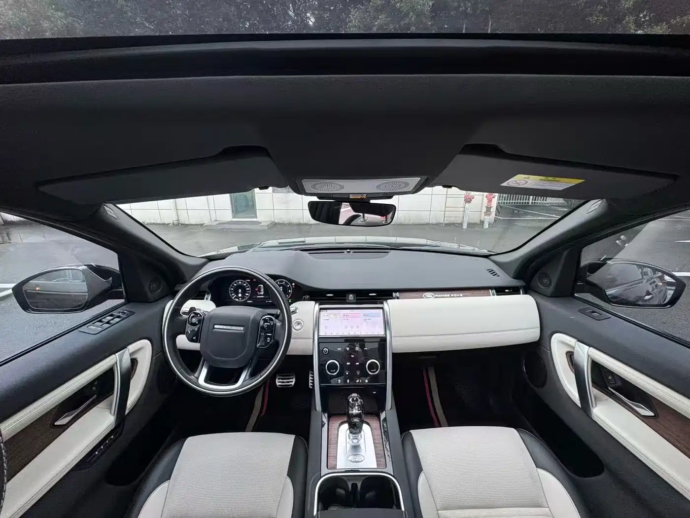 Land Rover Discovery Sport 2020 249PS R-Dynamic Performance Tech 7-seater фото 7