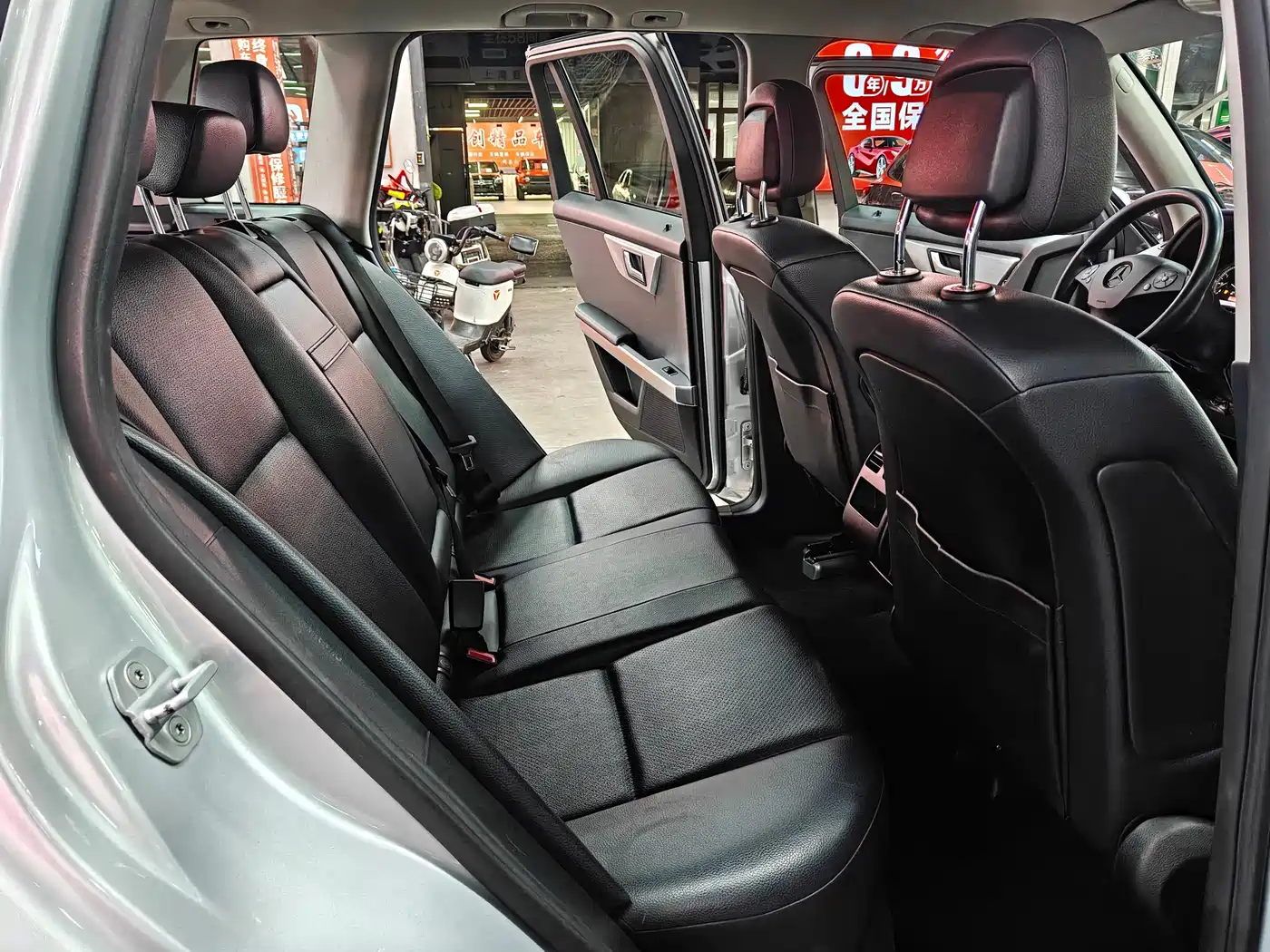 Mercedes-Benz GLK-Class (Import) 2011 GLK 300 4MATIC Fashion фото 10