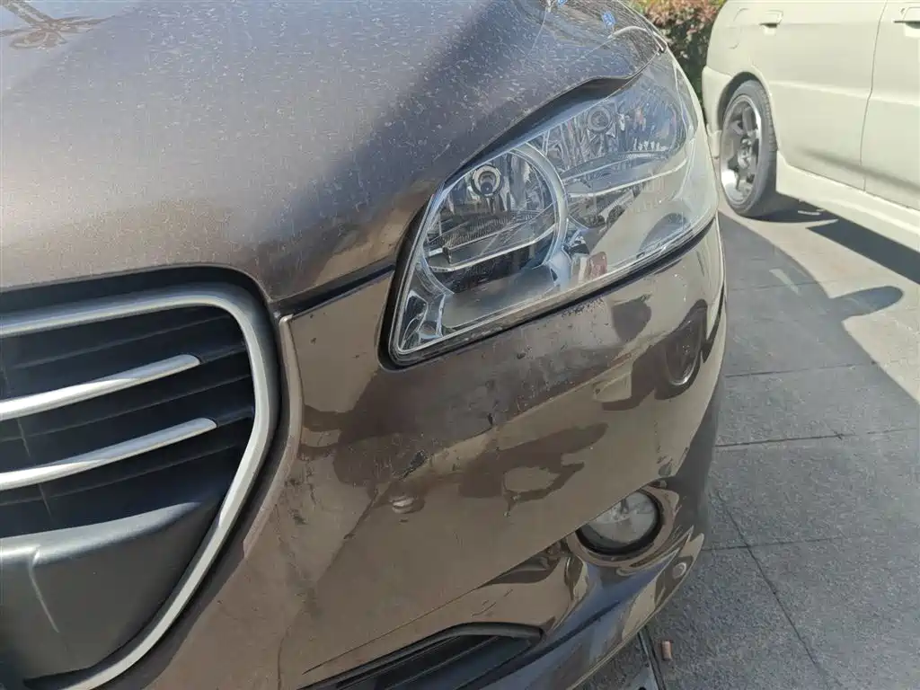 Peugeot 301 2016 1.6L Manual Comfort Edition фото 24