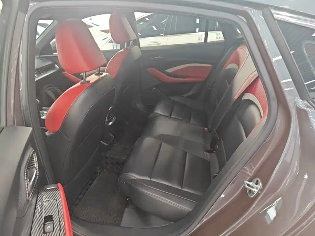 MG MG5 2021 2021 Model 300TGI DCT Youth Luxury Flagship