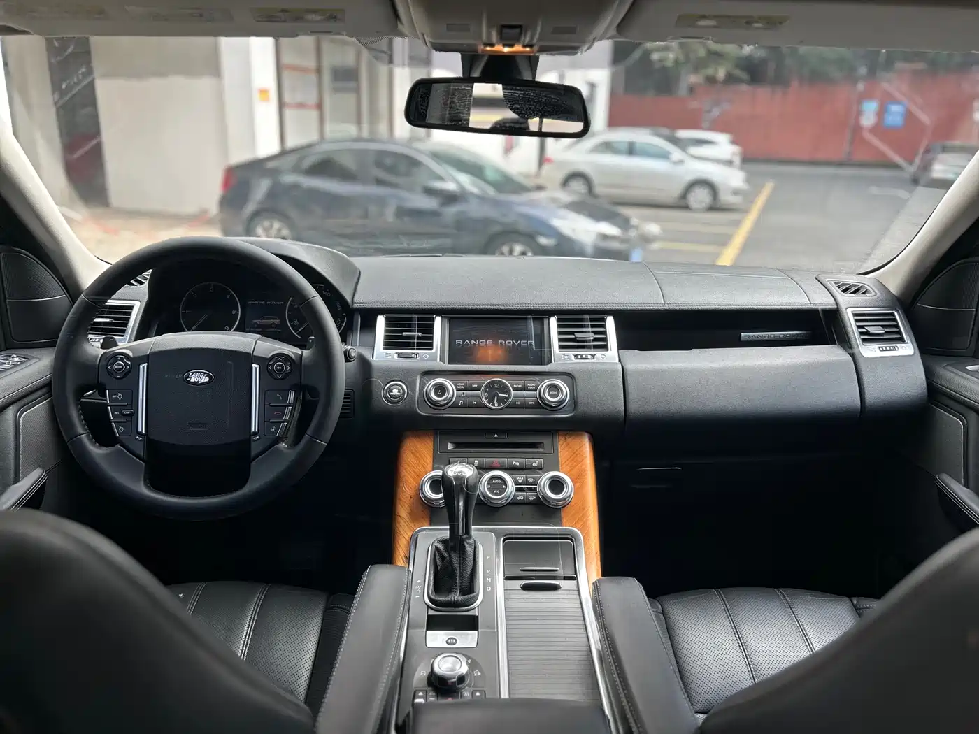 Land Rover Range Rover Sport 2011 3.0 TDV6 Diesel фото 20