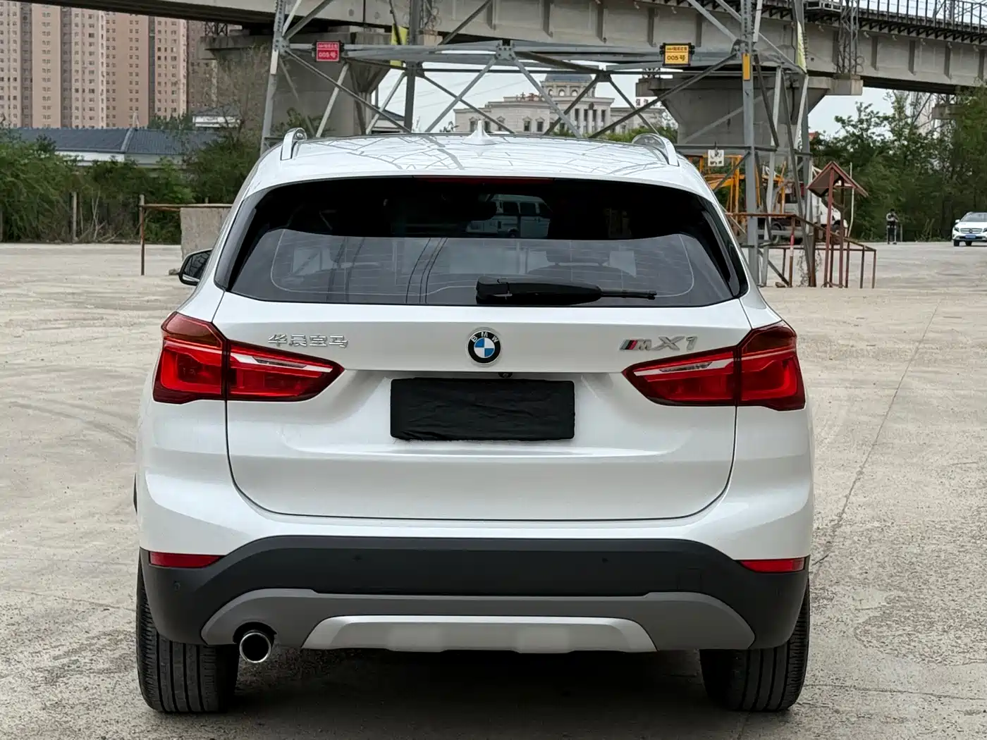 BMW X1 2018 sDrive18Li Premium Model фото 6