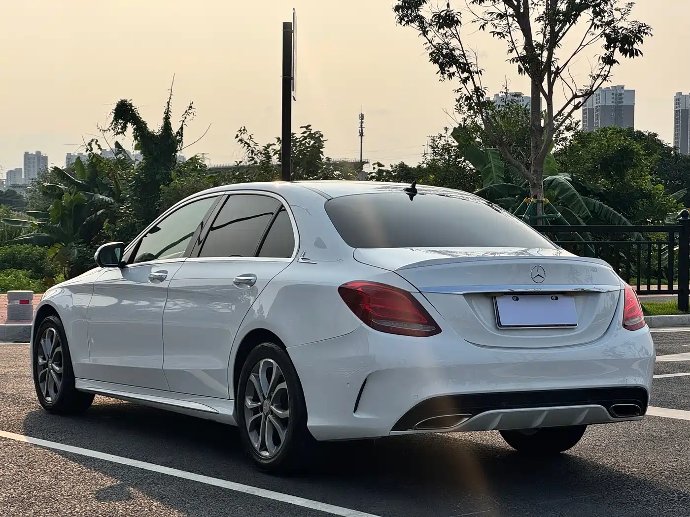 Mercedes-Benz C-Class 2015 Facelift C 180 L Sport фото 13