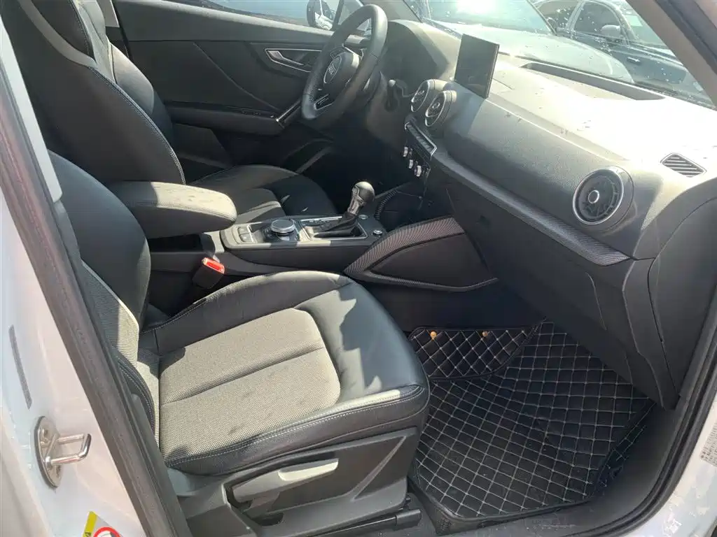 Audi Q2L e-tron 2019 Q2L e-tron Pure Electric Smart Enjoyment фото 7