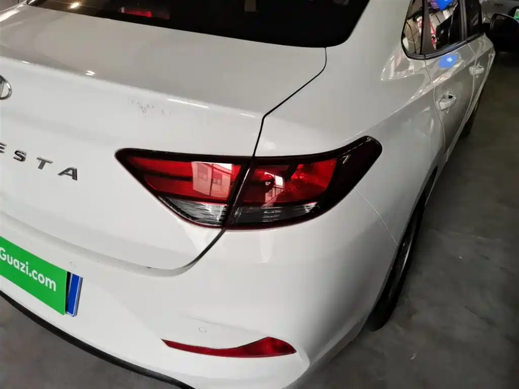 Hyundai Elantra 2018 1.6L Auto Joy GL (China V) фото 8