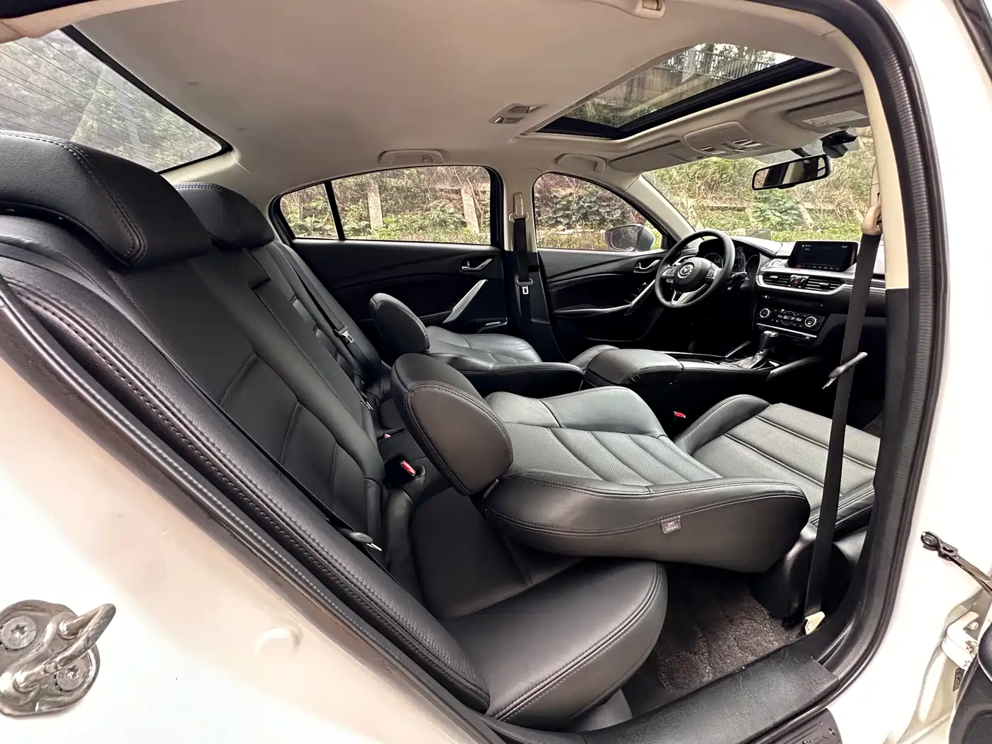 Mazda Atenza 2017 2.5L Skyactiv-G Premium фото 12