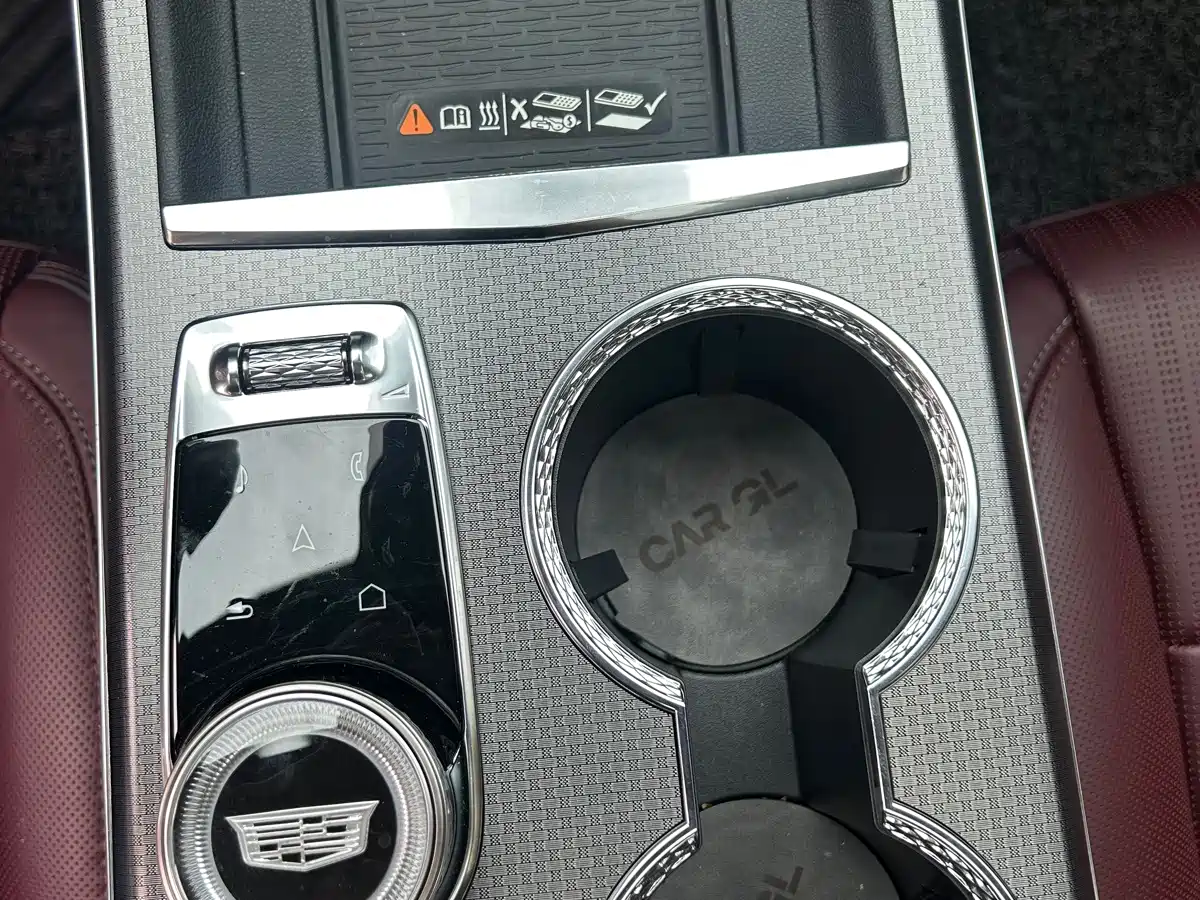 Cadillac XT5 2025 2025 Model 2.0T Platinum