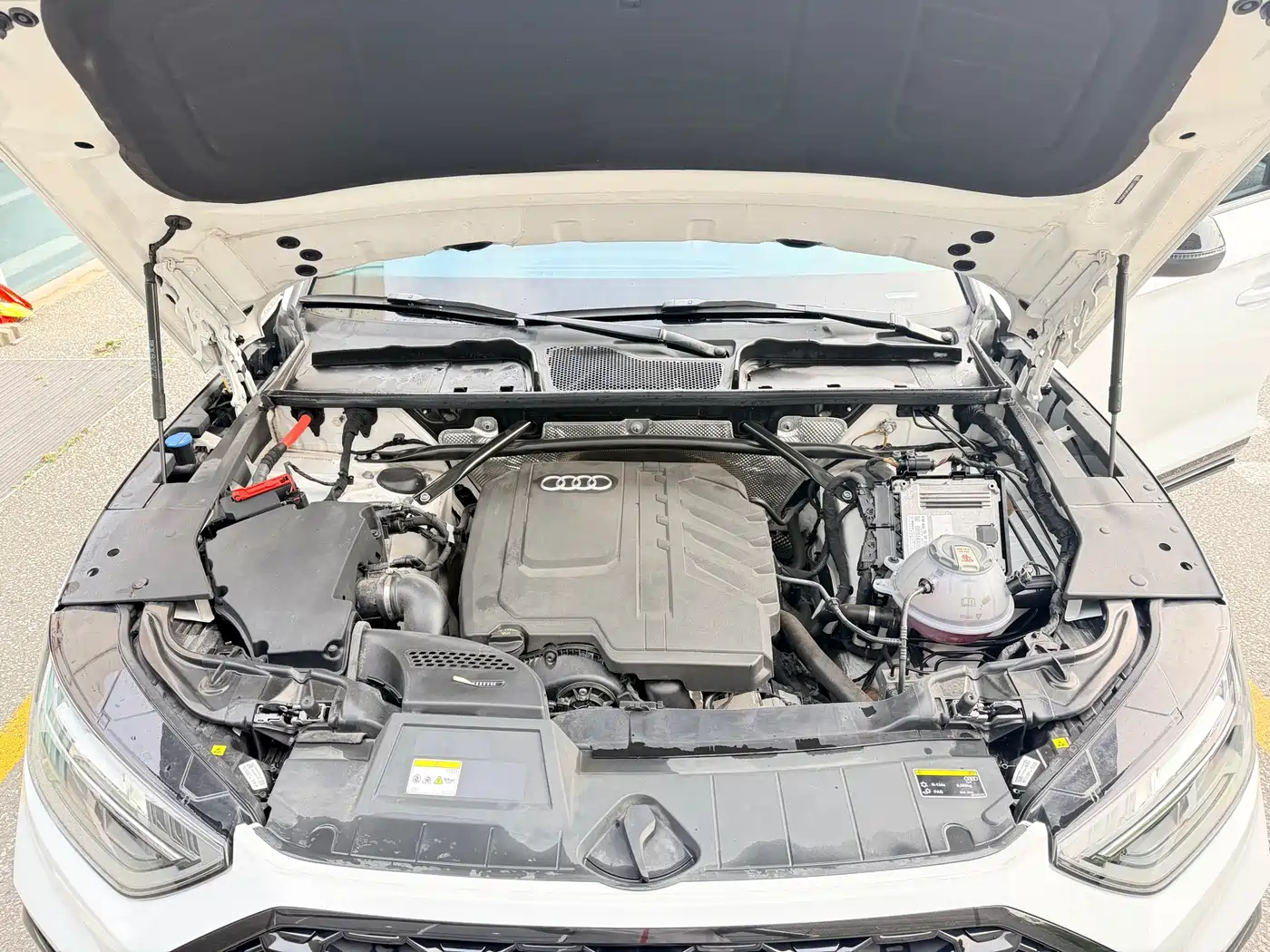 Audi Q5L Sportback 2024 40 TFSI Luxury Version фото 11