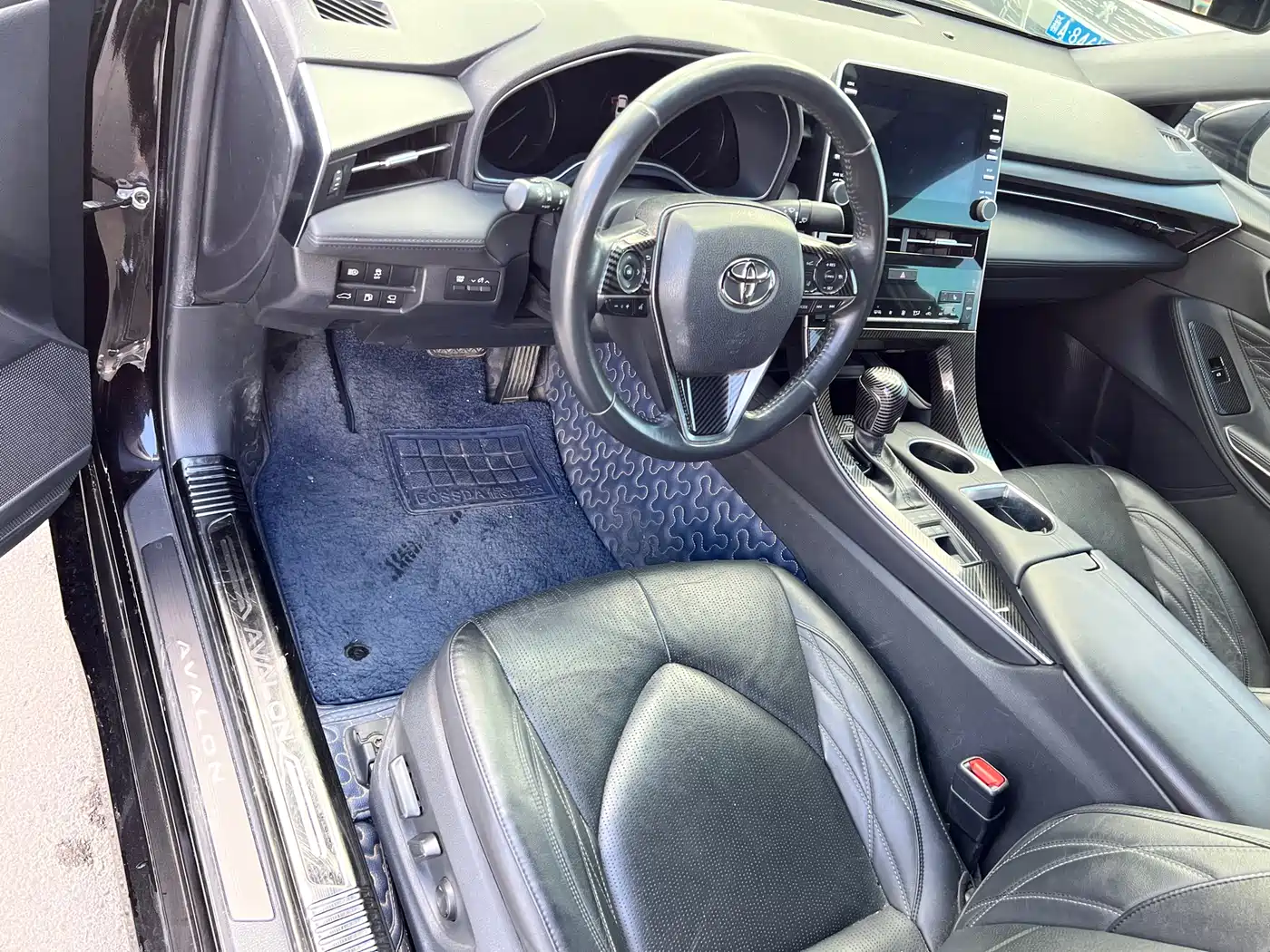 Toyota Avalon 2019 Hybrid 2.5L XLE Premium Edition China VI фото 4