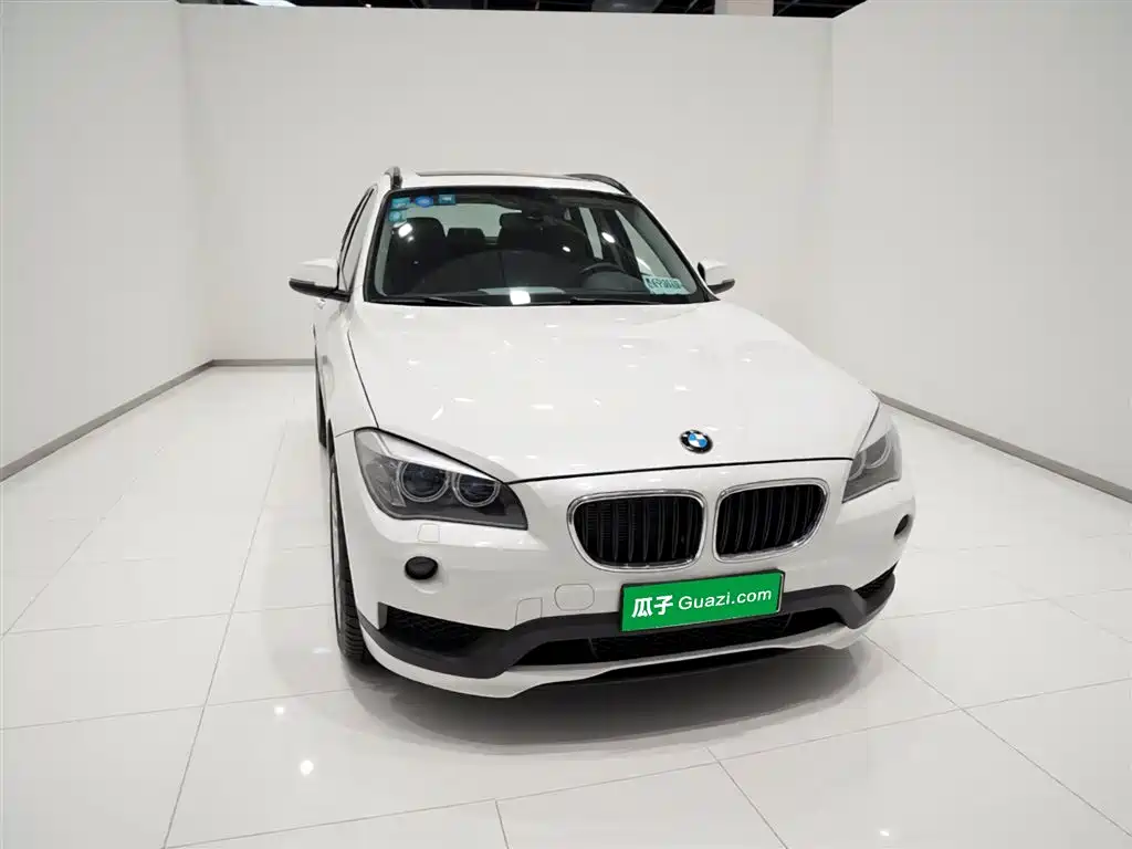 BMW X1 2014 sDrive18i Fashion Edition фото 3