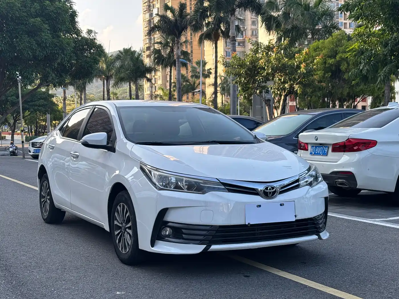 Toyota Corolla 2017 Facelift 1.2T S-CVT GL фото 3