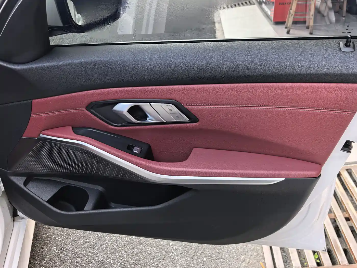 BMW 3 Series 2023 320Li M Sport Package фото 6